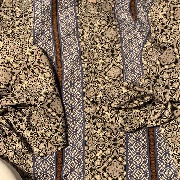 Point Multi Colored ladies dress or shirt ? Depends on you.. cute w/Boots /Med - Picture 6 of 9